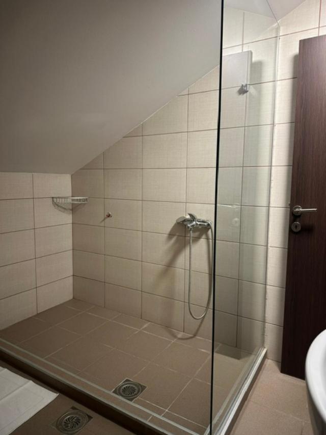 Jp Motel Mali Pariz Bor Esterno foto